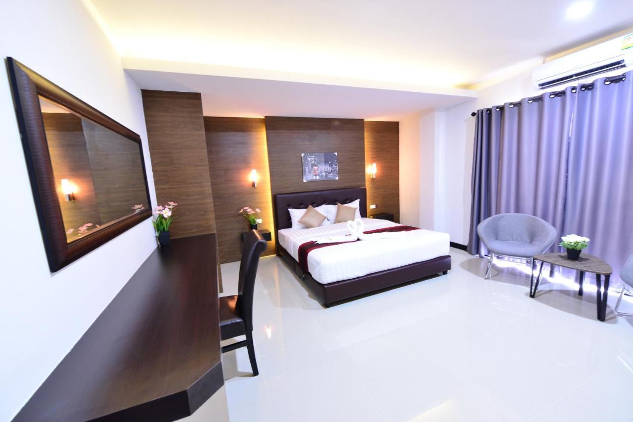 The Room Boutique Hotel Sakon Nakhon Esterno foto