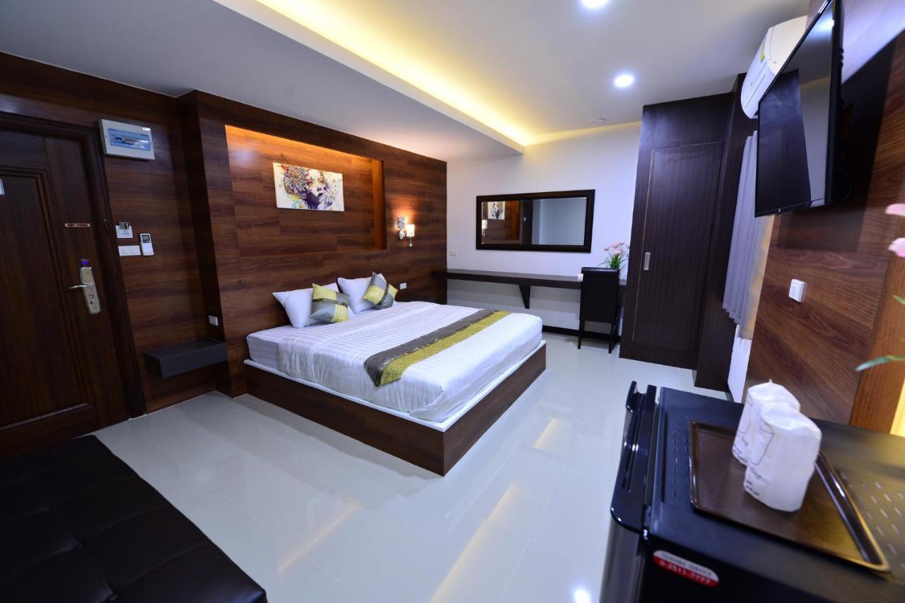 The Room Boutique Hotel Sakon Nakhon Esterno foto