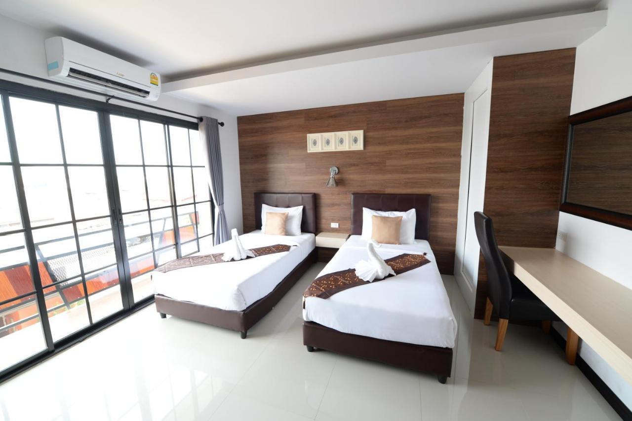 The Room Boutique Hotel Sakon Nakhon Esterno foto