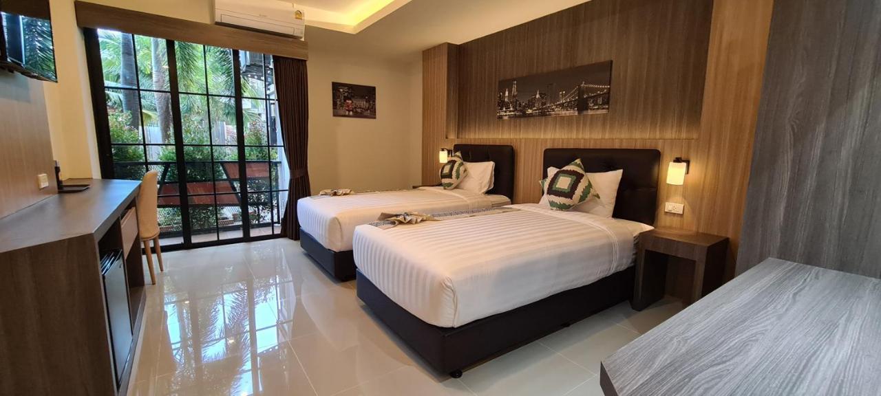 The Room Boutique Hotel Sakon Nakhon Esterno foto