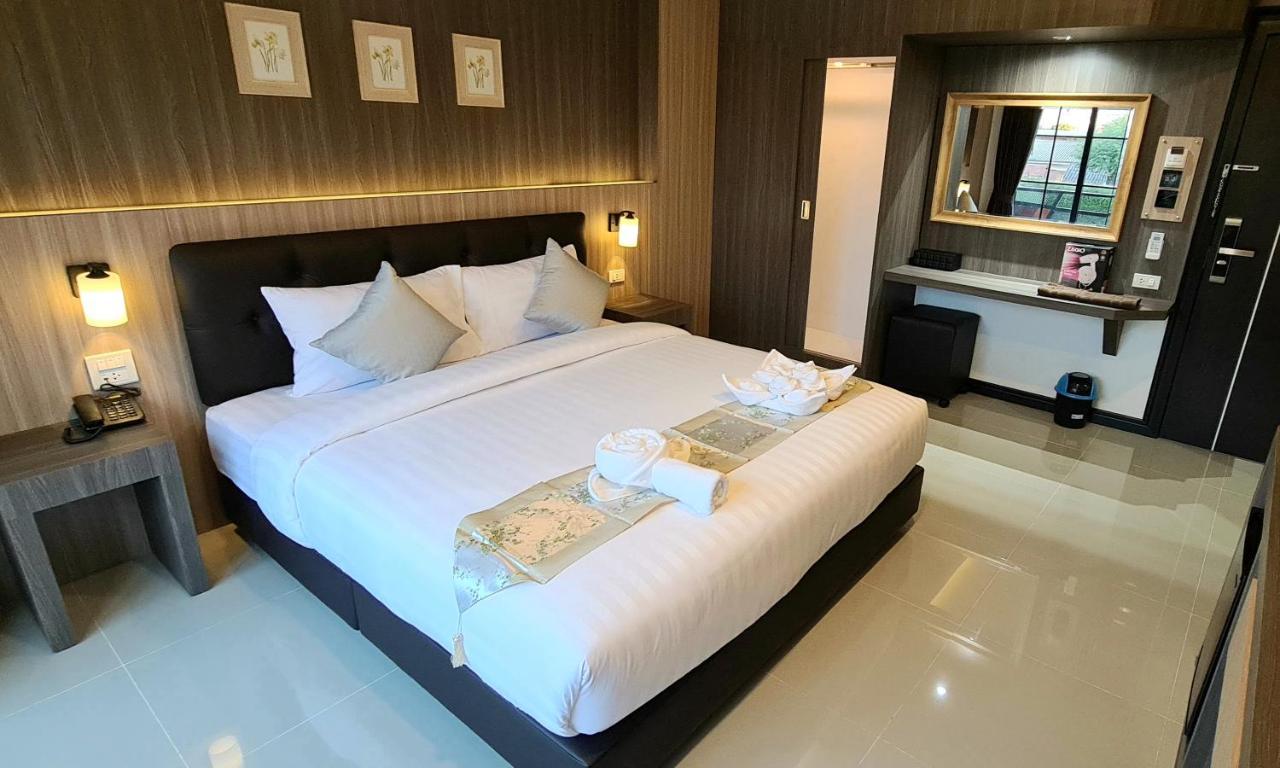 The Room Boutique Hotel Sakon Nakhon Esterno foto