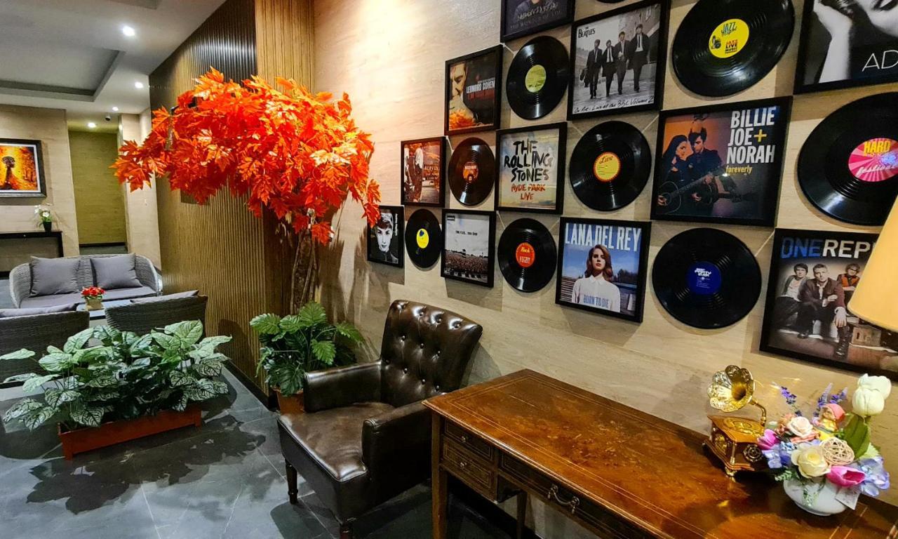 The Room Boutique Hotel Sakon Nakhon Esterno foto