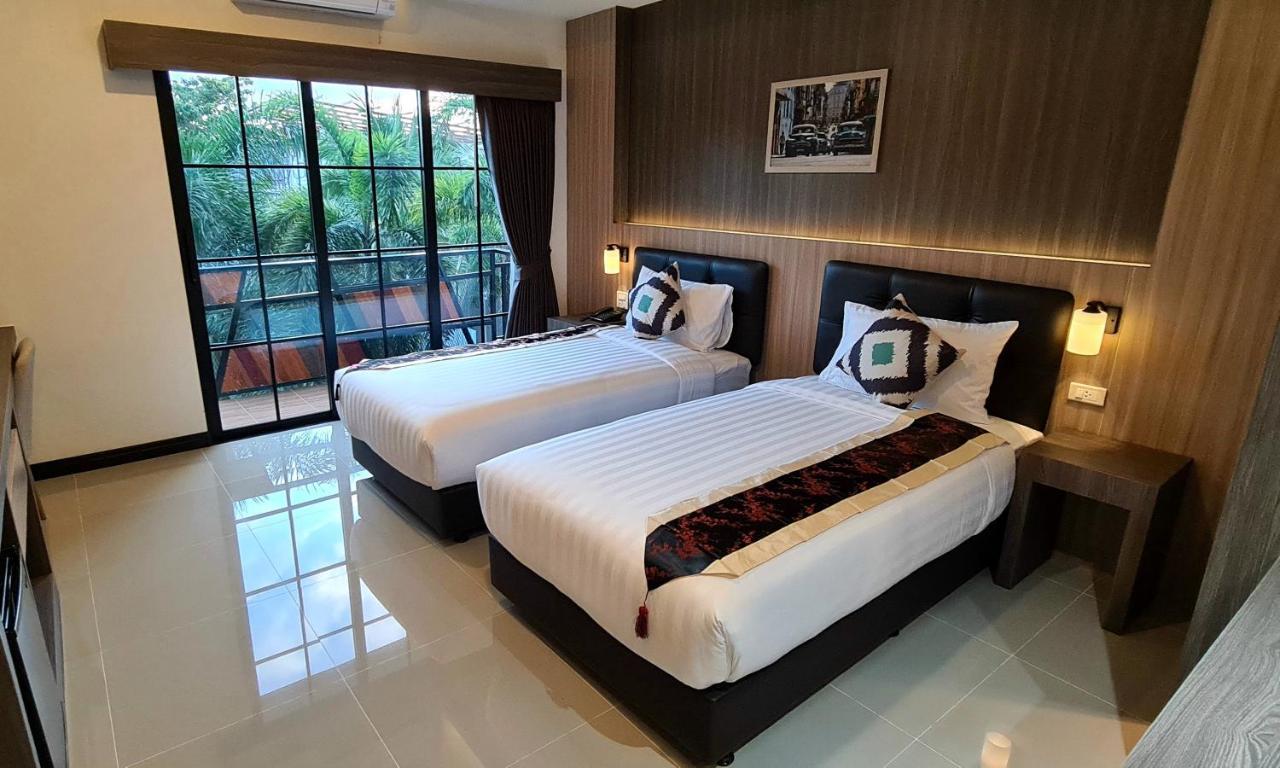 The Room Boutique Hotel Sakon Nakhon Esterno foto