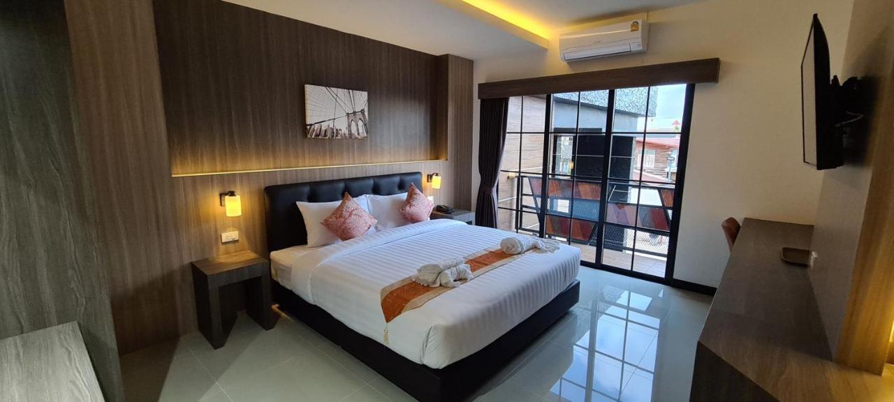 The Room Boutique Hotel Sakon Nakhon Esterno foto
