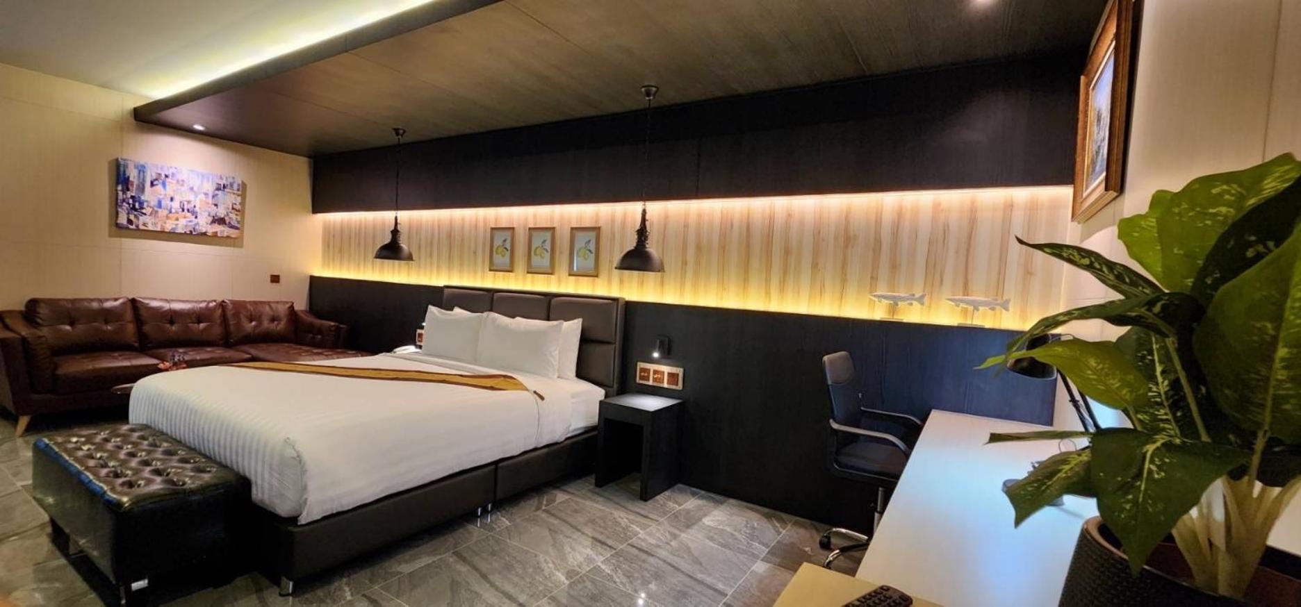 The Room Boutique Hotel Sakon Nakhon Esterno foto