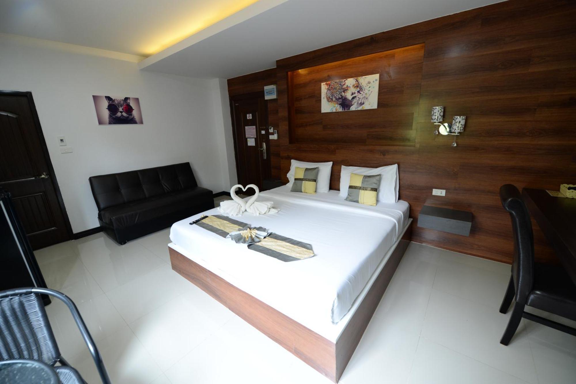 The Room Boutique Hotel Sakon Nakhon Esterno foto